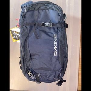 Dakine Poacher 18L backcountry backpack